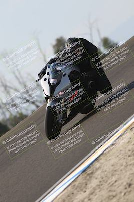 media/Nov-02-2025-Lets Ride (Sun) [[f7a3caa734]]/B Group/1120am (Turn 2 Inside)/